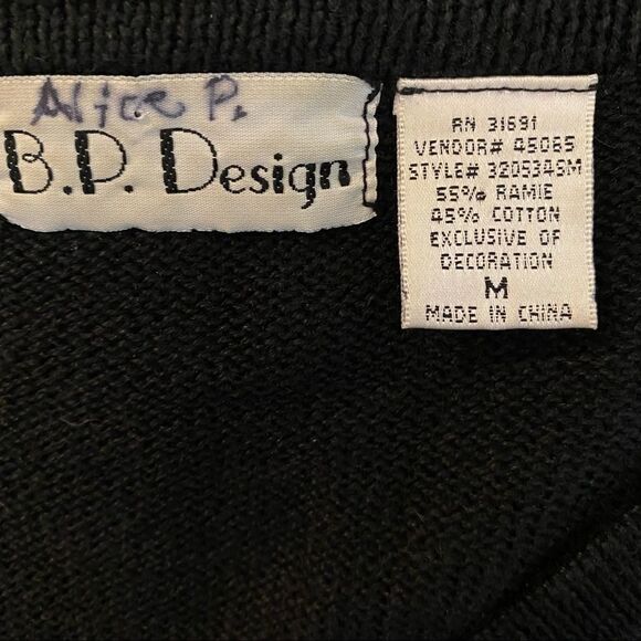 Vintage Beaded + Embroidered Christmas Holiday Poinsettia Cardigan Black + Red M - Picture 4 of 5